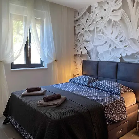 Fortes Fortuna Apartment